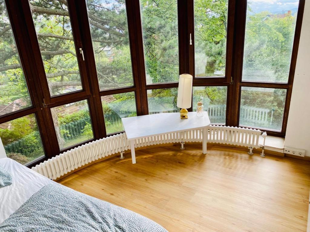 Workation Treehouse Nature Park Gold Centre, Balcony, Kitchen Wiesbaden